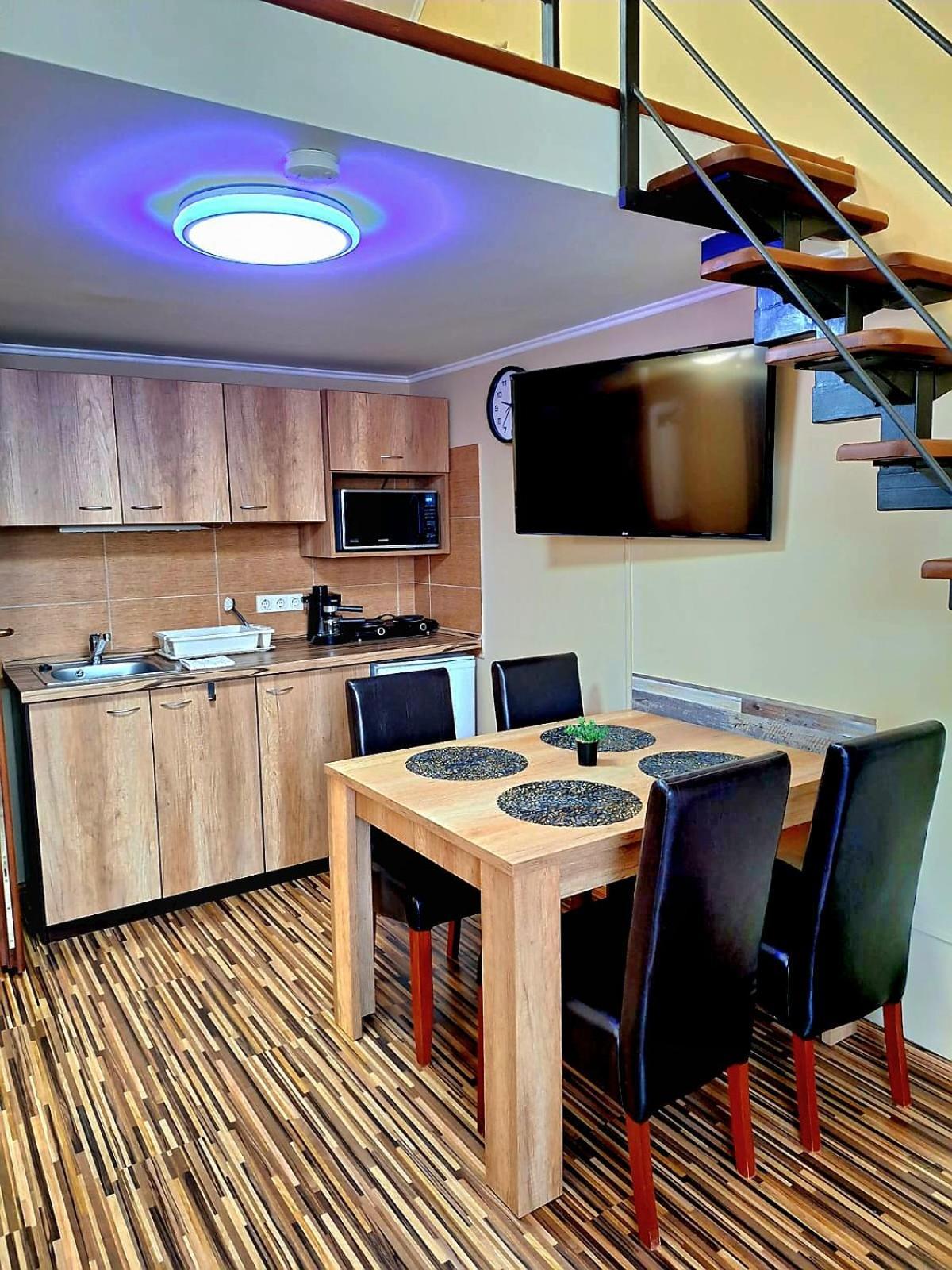 Angyal Apartman Gyula Exterior photo