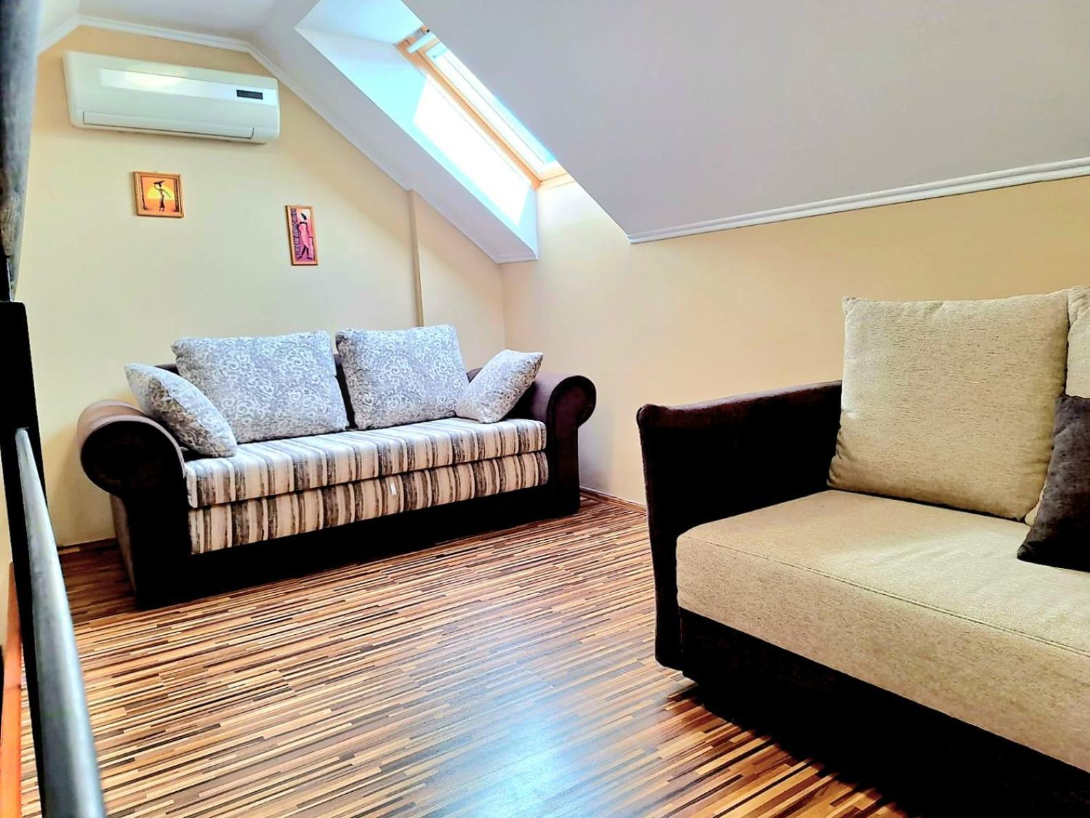 Angyal Apartman Gyula Exterior photo